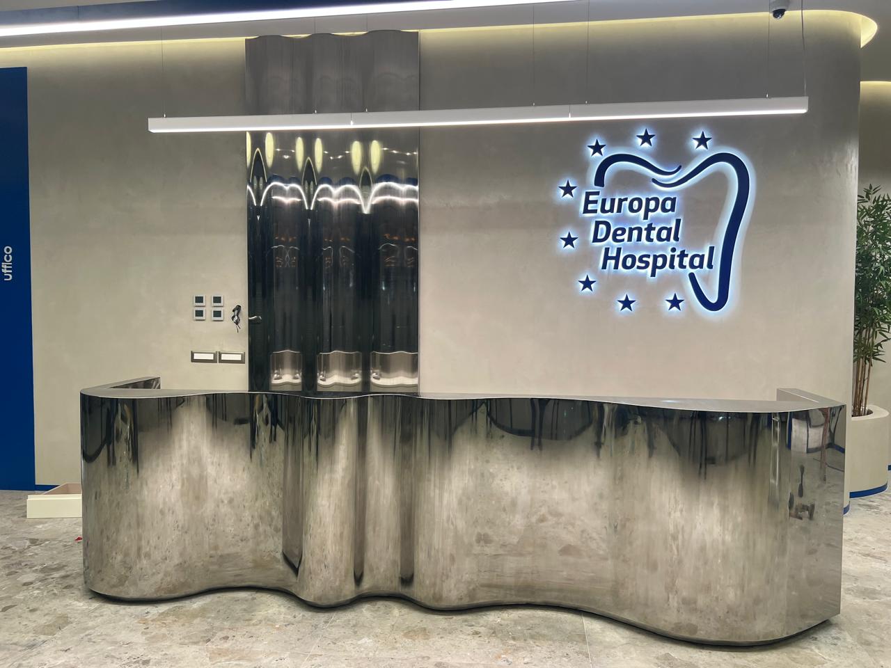 Dekor skenash metalik për teatër, film dhe produksione TV