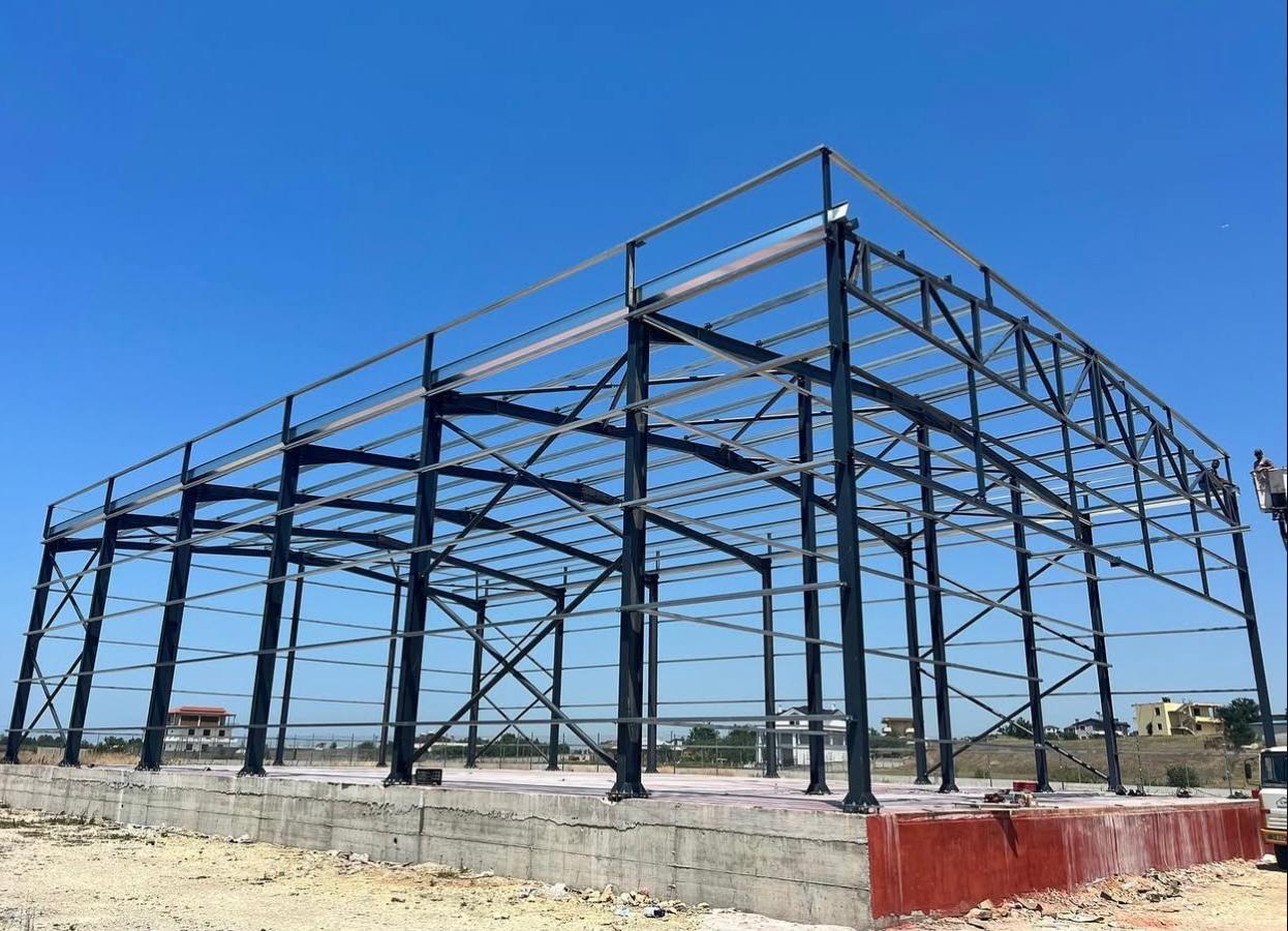 Dekor skenash metalik për teatër dhe kinema — Work Steel Tiranë